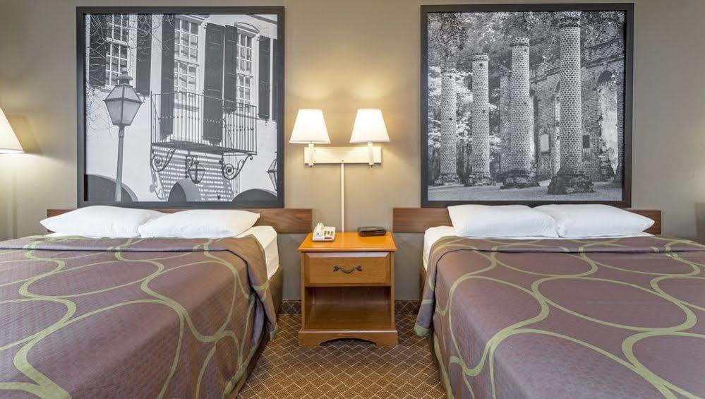 Super 8 By Wyndham Orangeburg Near I-26 Ξενοδοχείο Εξωτερικό φωτογραφία