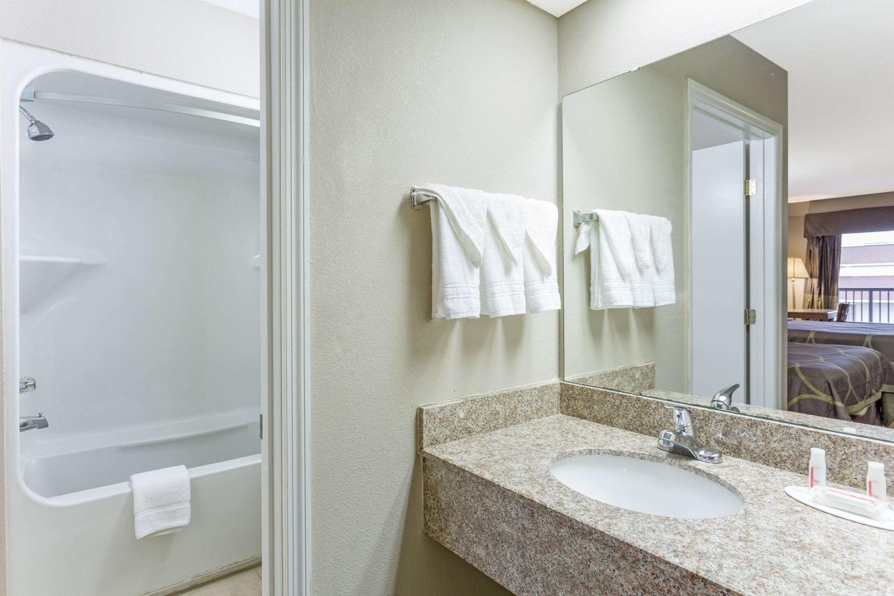 Super 8 By Wyndham Orangeburg Near I-26 Ξενοδοχείο Εξωτερικό φωτογραφία